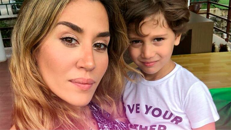 Jimena Barón, quebrada en llanto por tener que irse de viaje sin su hijo: "No puedo con la angustia"