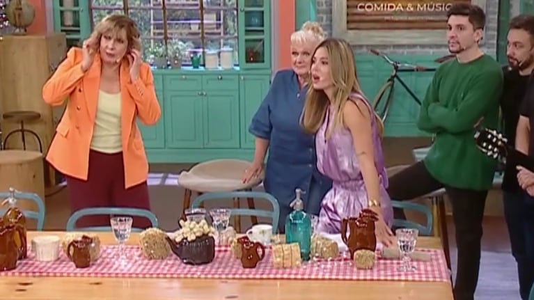 Un extraño sonido se filtró en La peña y desconcertó a Jésica Cirio y Georgina Barbarossa: “¡Es Rozín!”