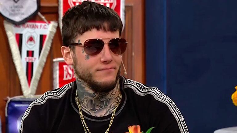 Alex Caniggia reveló que no se vacunará contra el coronavirus y recibió un llamado de atención en Polémica en el Bar