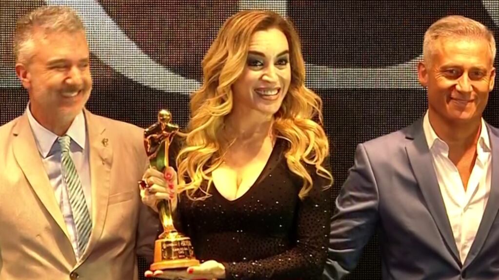 Fátima Florez ganó el Oro en los Premios Carlos 2019