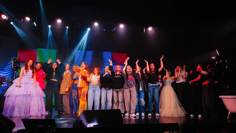 TDTaylor: OLGA llenó el Teatro Astros con un homenaje solidario a Taylor Swift que fue furor en streaming