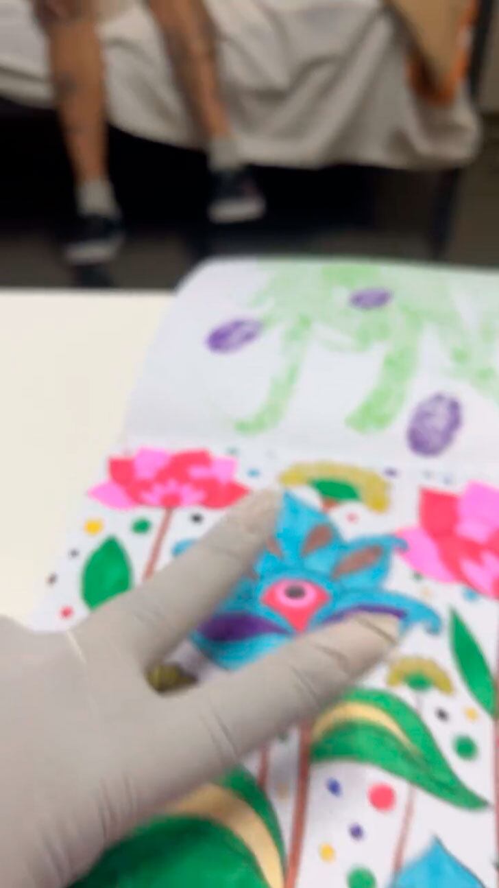 Camilota compartió un video junto a Thiago Medina pintando dibujos en el hospital de Moreno