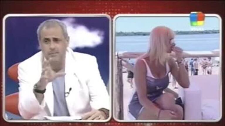 ¿Infidelidad? Mónica Farro y un incómodo móvil junto a su novio: "Se habrá querido hacer el lindo..."