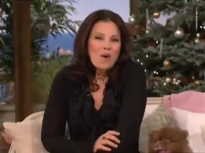 Fran Drescher entrevistando a Daniel Davis