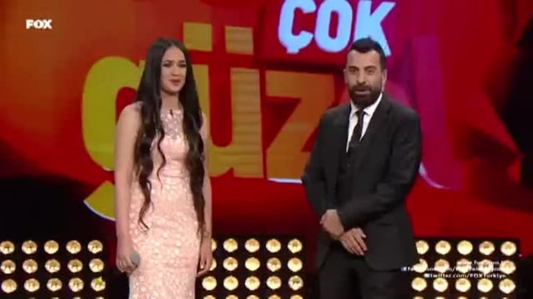 Mutlu Kaya cantó en un concurso en Turquía y fue baleada en la cabeza: investigan a su familia