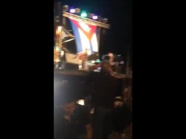 Diego Maradona y Rocío Oliva, una noche a puro romance junto a Silvio Rodríguez