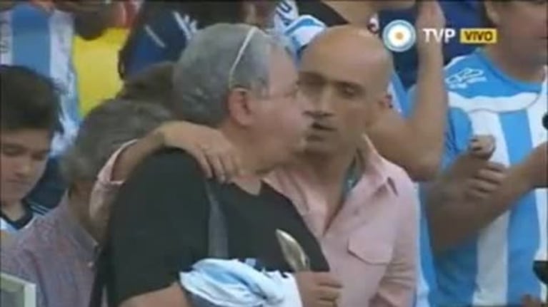 Tití Fernández alentó a la Selección en el Maracaná, tras la trágica muerte de su hija Soledad