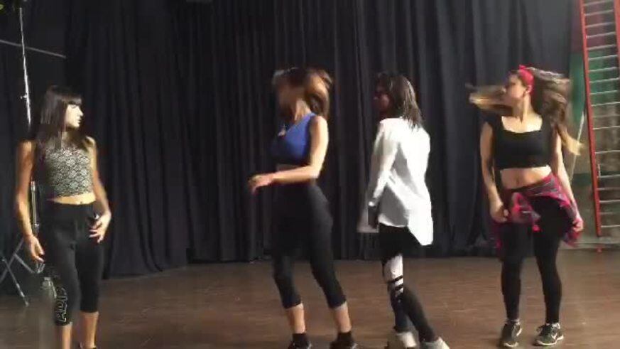 Pampita y un baile súper sensual para la apertura de ShowMatch 2016: ¡mirá el video!