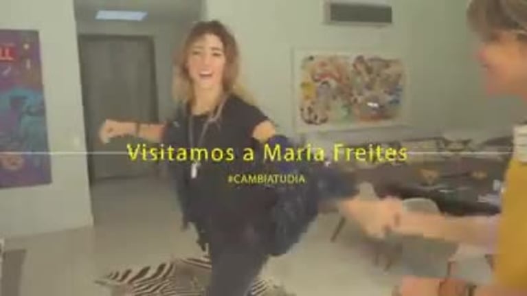 Mirá la casa estilo tropical de María Freytes: aves exóticas, alfombra animal print y mucha vegetación