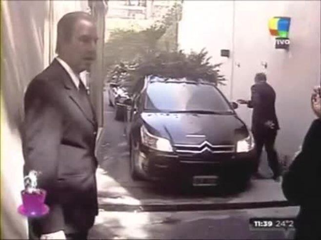 El último adiós a Jorge Ibáñez: trasladaron sus restos al cementerio de Recoleta