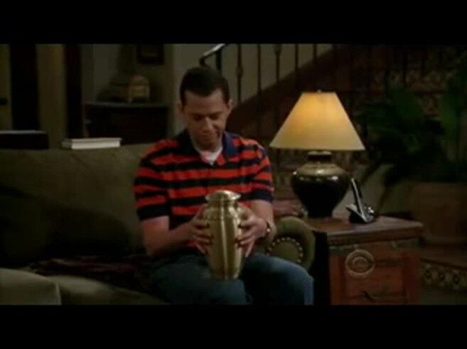 El debut de Ashton Kutcher en Two and a half men