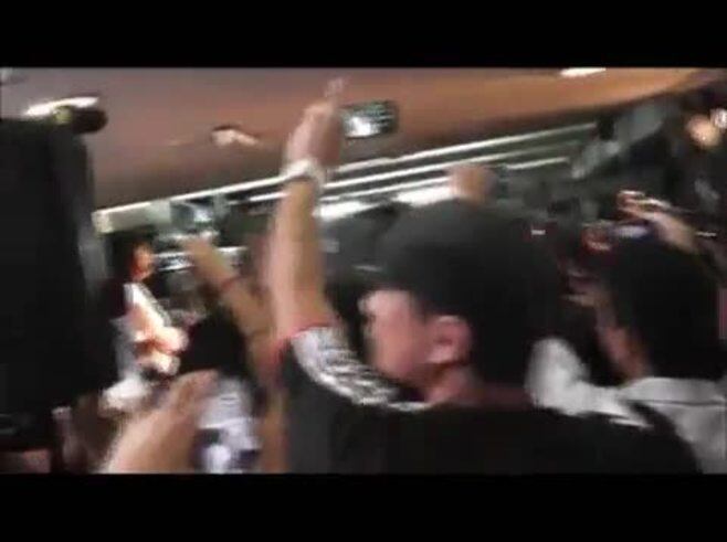 Rosana canta en el subte