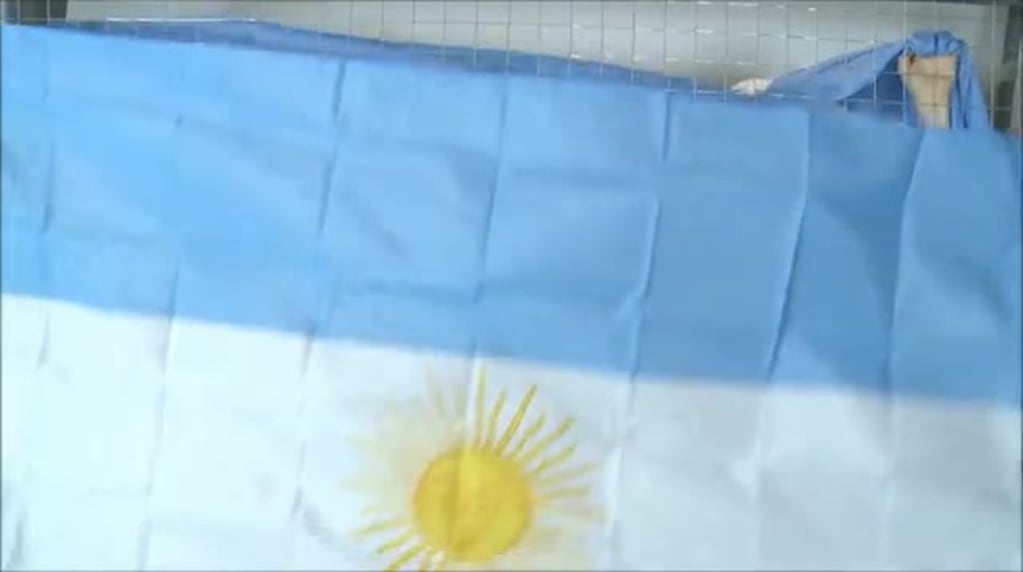 El video de las criaturas emocionales, ¡fanáticas de Argentina!