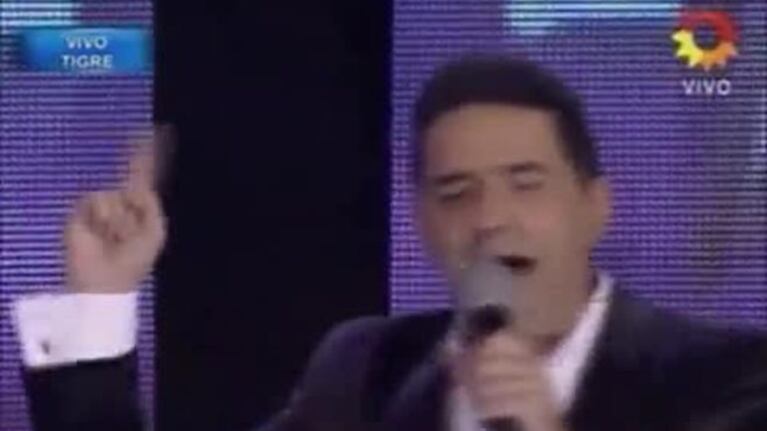 El Bambino Veira le hizo el aguante a San Lorenzo en Soñando por cantar