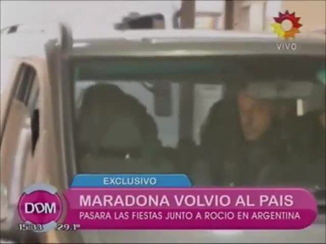 Diego Maradona y su reacción cuando le preguntaron por su casamiento con Rocío Oliva: "Que pongan todas las fechas que quieran, nosotros estamos bien así"