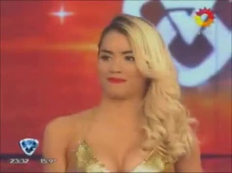 ShowMatch: Lali Espósito se lució con su show, presentó a su mamá… ¡y Tinelli la hizo bailar!