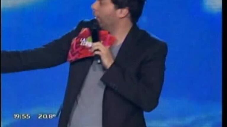 Tremendo besazo en La mejor elección