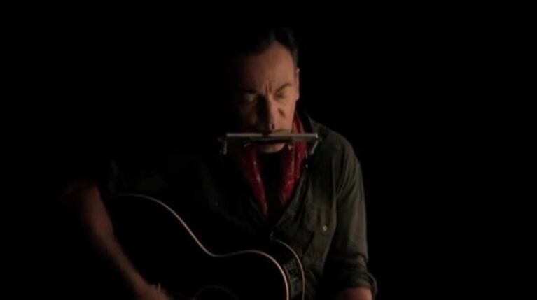Bruce Springsteen hizo su versión de Sólo le pido a Dios y se la dedicó al pueblo argentino