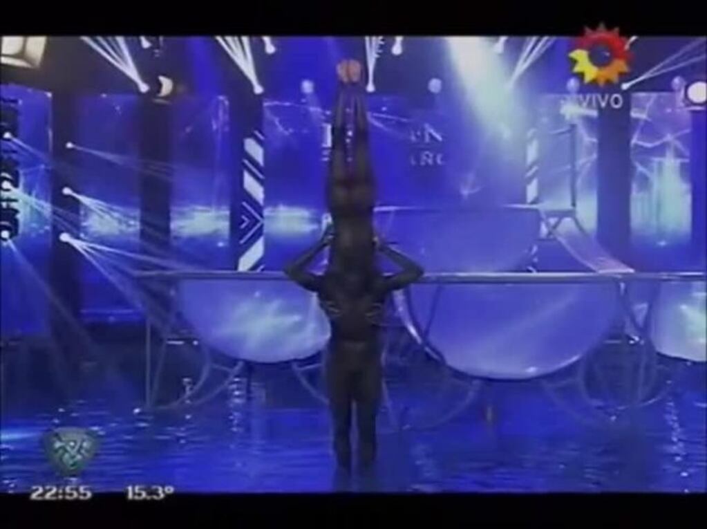 El aquadance perfecto de Cinthia Fernández y Gabo Usandivaras en Bailando 2015