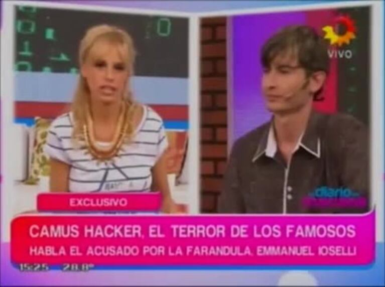 El polémico hacker fue demorado por la Policía al salir de El Diario de Mariana