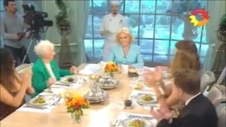 Mirtha Legrand quebró en llanto al presentar a Estela de Carlotto: "Me parece un milagro esto"