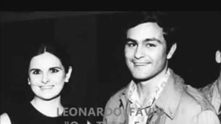 La versión original de la canción que Adriana Aguirre y Ricardo García convirtieron en furor: ¿también desafina?