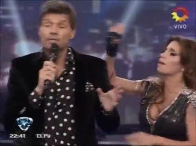 Florencia Peña en Bailando 2012: divertida previa con Tinelli y exitoso debut en el pop latino 