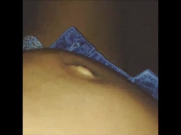 Lola Ponce compartió un video de su panza de siete meses ¡en movimiento!