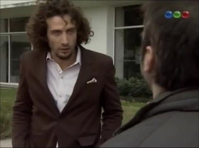 Tensión en Graduados: Daniel Hendler y Luciano Cáceres, frente a frente