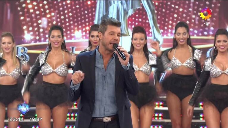 Marcelo Tinelli le cumplió el sueño a un niño que tiene el 80% de su cuerpo quemado