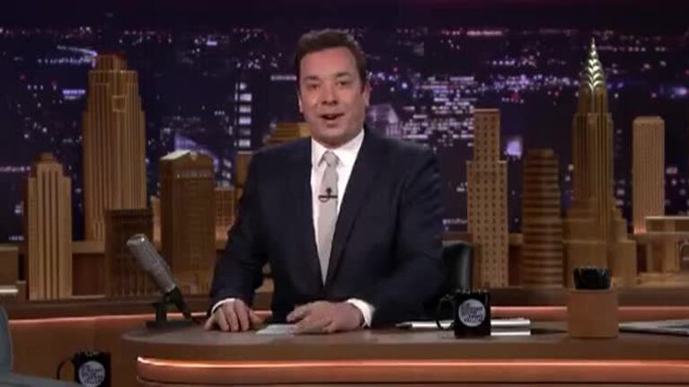 Harry Styles: Kristen Wiig imitó al cantante en el show de Jimmy Fallon pero no le fue muy bien