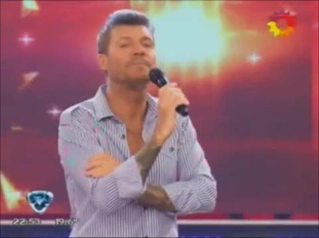 El video del bizarro recital de Kari Nara en ShowMatch