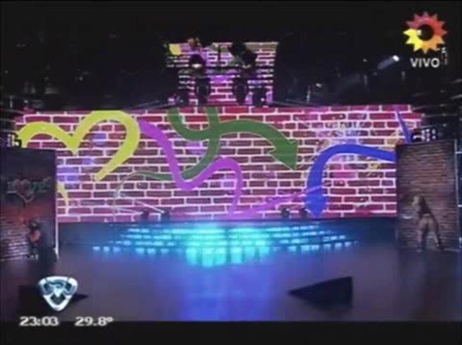 Tremenda (y graciosa) caída de Alexander Caniggia en Bailando 2012