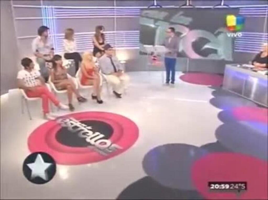 El ataque de nervios de Annalisa Santi en Viviendo por las estrellas ¡porque la quieren separar de Xipolitakis!