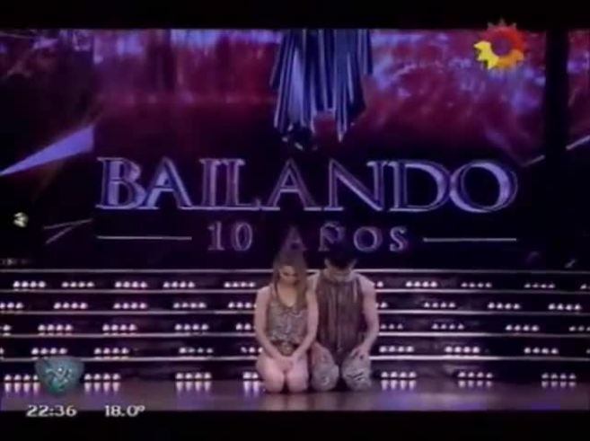 Cinthia Fernández abrió el pop latino en ShowMatch