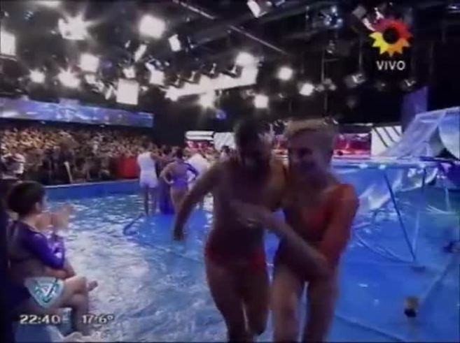 La picante frase de Tinelli a Hoppe: "¿Se le mezcló el ganado?"