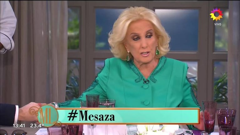 Mirtha Legrand le regaló en vivo un anillo a las hijas de Santiago del Moro