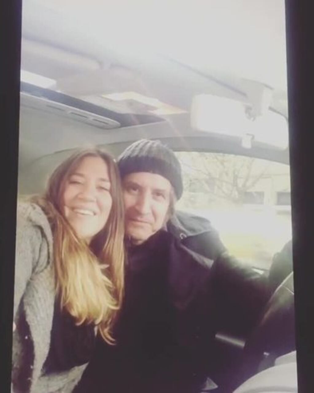 Jimena Baron le cuenta a su papá que va a ser abuelo