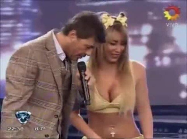 La cumbia de Ayelén Paleo en Bailando 2012