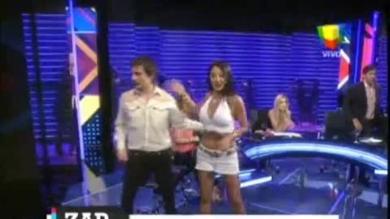 La Señorita Lee sorprendió con su lomazo... ¡y a Martín Amestoy se le fueron los ojos!