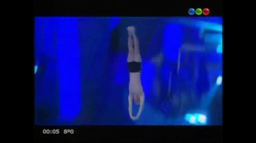 Los saltos de los famosos en el segundo programa de Celebrity Splash