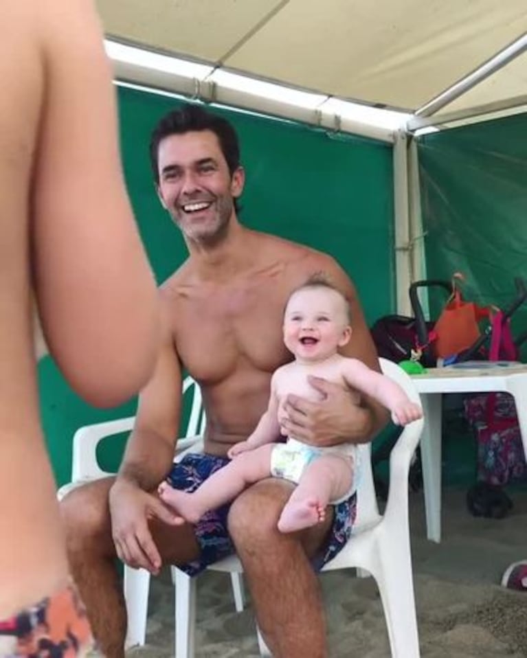 El tierno video de la beba de Mariano Martínez jugando con su hermanito