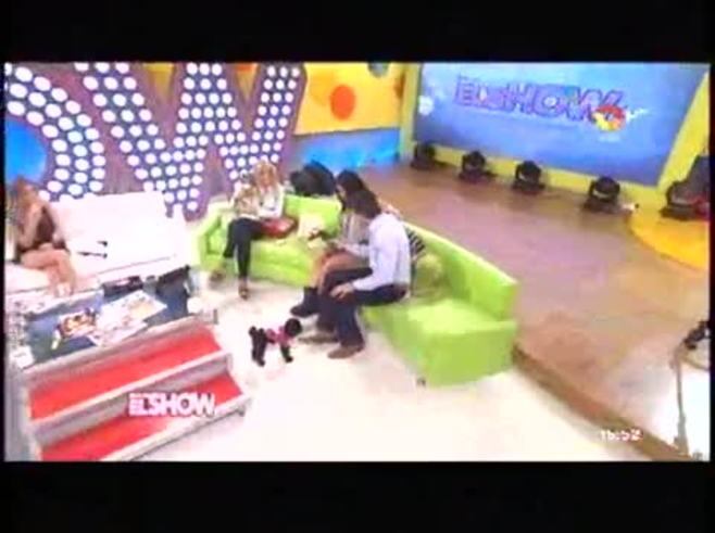 Adabel Guerrero y una simpática perlita con su perro: ¡mirá!