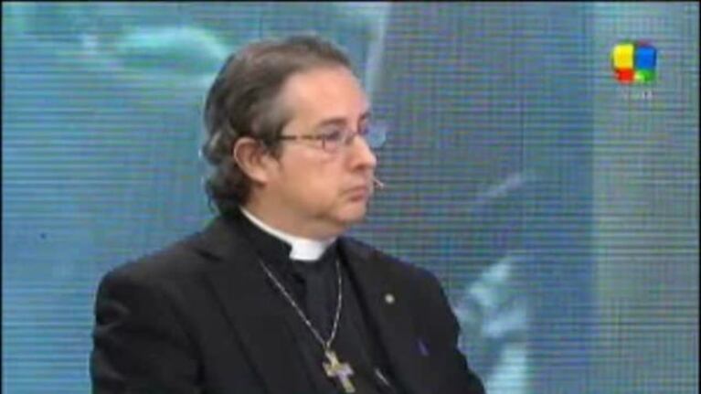 El padre Acuña y un sorprendente relato del brote místico de Matías Alé: "Tomó perfume porque pensó que era agua bendita"