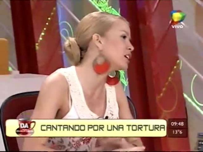 La increíble reacción de Dallys Ferreira frente a las cosquillas