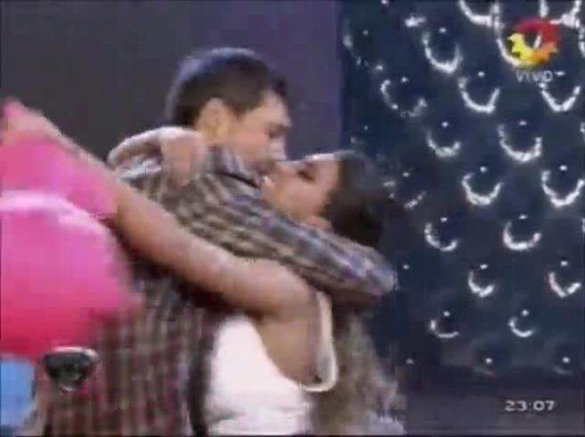 Cinthia Fernández bromeó con Marcelo Tinelli sobre su ruptura con Jonathan Ferrari