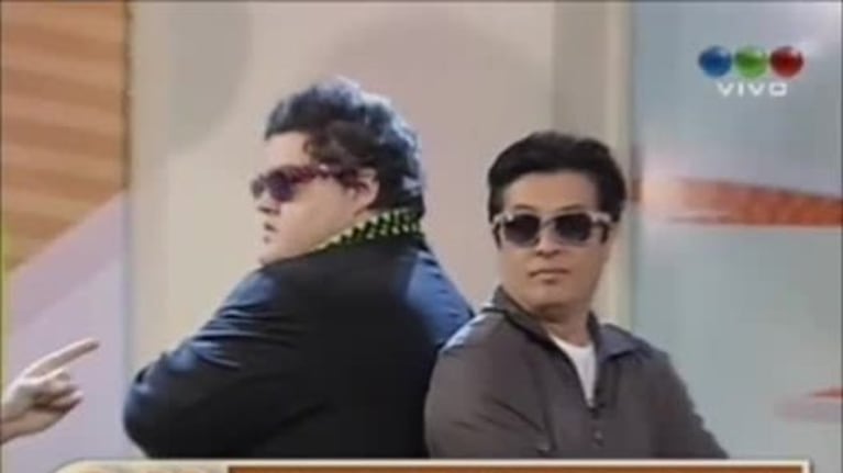 Walter de Graduados y Darío Barassi bailaron el pasito de Gangnam Style