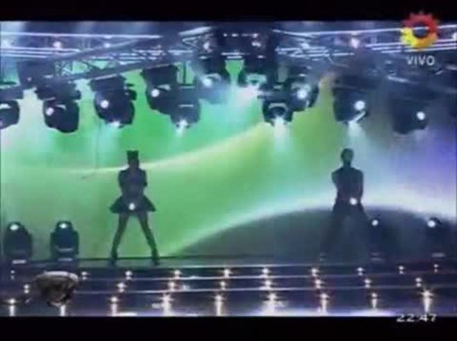 El electro dance de Paula Chaves en Bailando