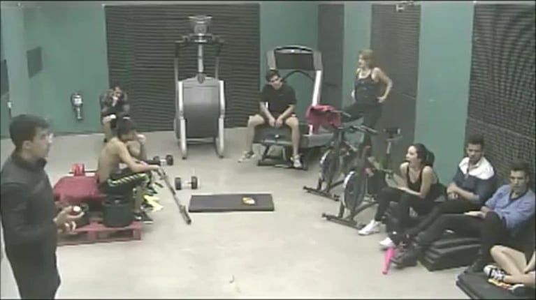 Volvieron los gritos desde el exterior y Gran Hermano encontró la solución para taparlos: ¡el video!