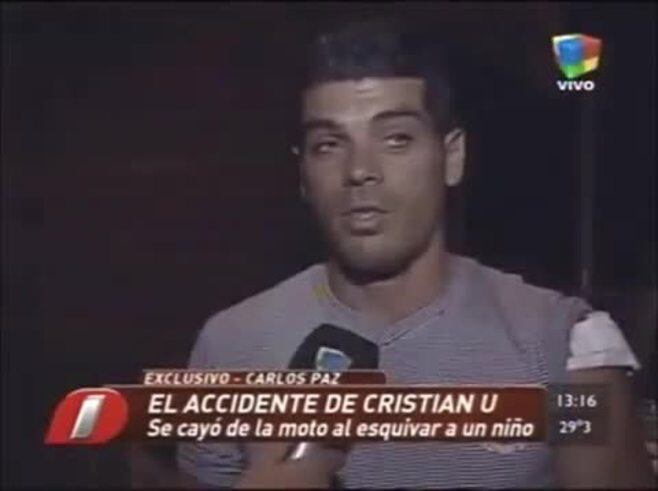 El susto de Cristian U.: se tiró de la moto para no atropellar un nene